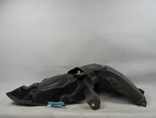 Pare-boue avant gauche