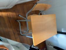 bureau et chaise d écolier comme neuf