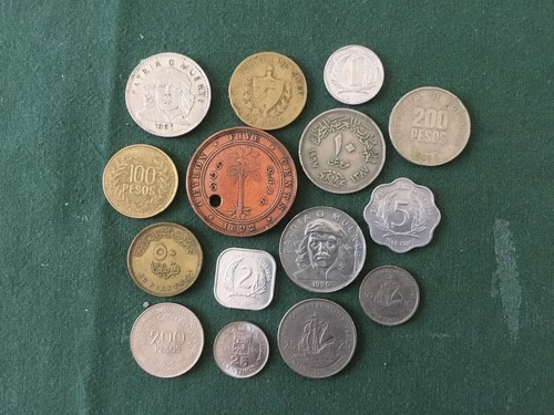 Lot pieces étrangers - 15,