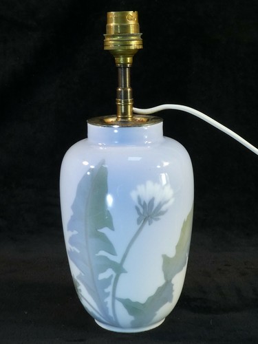 Pied lampe porcelaine - pied,