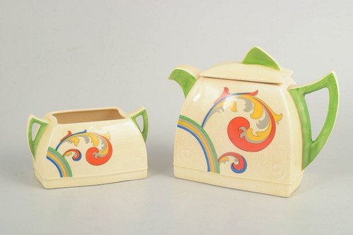 Clarice cliff pour royal - clarice,