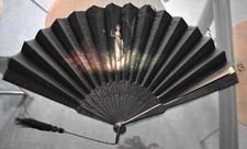 Eventail ancien soie ? peinte