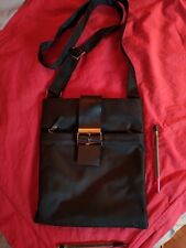 SAC A MAIN BANDOULIERE, PORTE