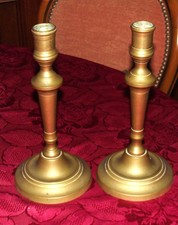 PAIRE D'ANCIENS BOUGEOIRS