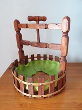 Corbeille à fruits originale en bois en forme de pressoir 26x30 cm