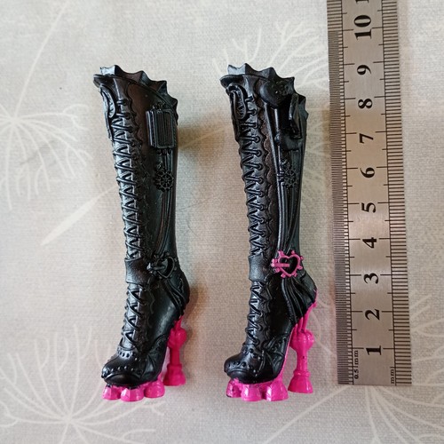 Monster high mattel boots - monster,