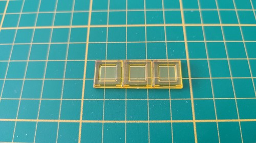 Polyominos jaune triominos - , en