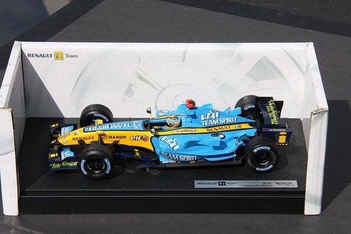 Hotwheels renault r26 - -,