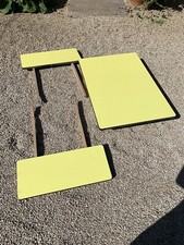 table formica jaune sans pieds