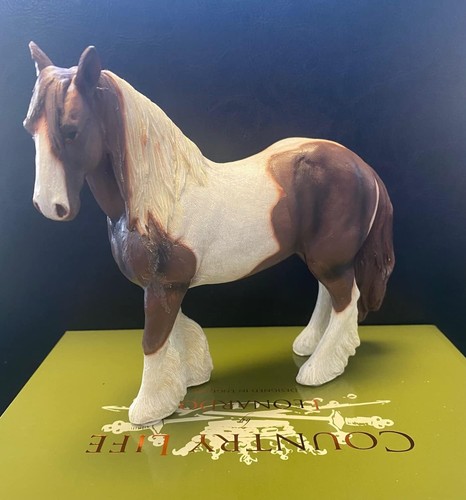 Horse ornament figurines - figurines, brown