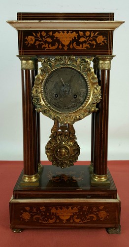 Horloge table style - de,