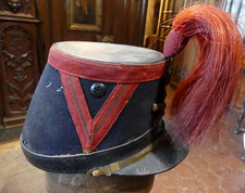 Shako d'artillerie modele 1874  livré avec son  crin