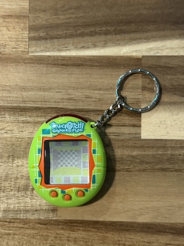 2004 tamagotchi connection - tamagotchi,