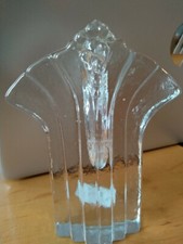 Vase éventail en verre massif