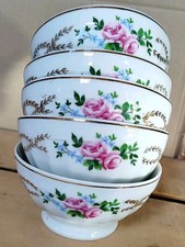 5 Bols Anciens En Porcelaine