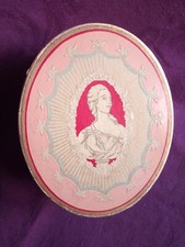 Boîte à poudre ancienne de