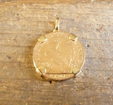 Pendentif porte-pièce 4