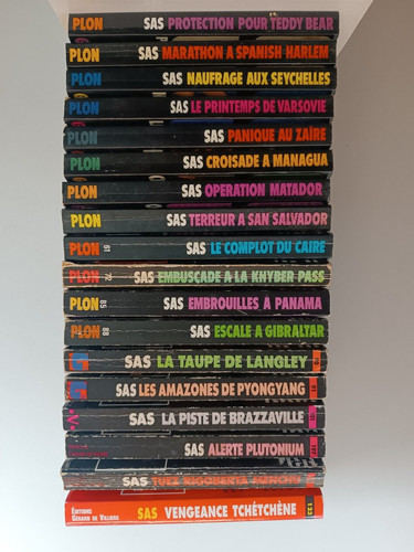 Lot livres sas - ", "