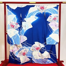Kimono japonais « FURISODE »