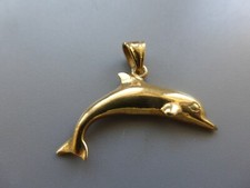 grand pendentif dauphin neuf plaqué or jaune poinçon 3cm ép. plus large 2,11gr  