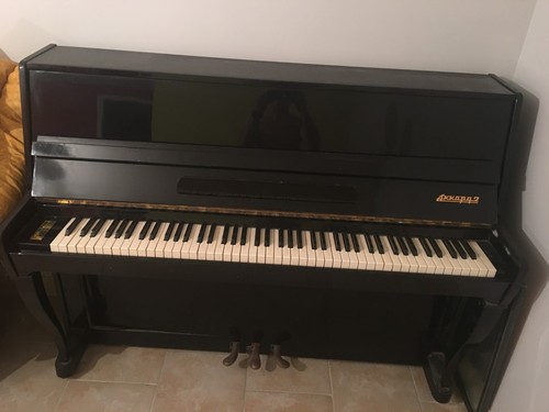 Piano droit akkops - droit,