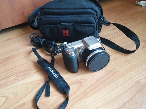 Appareil photo numérique - photo, *