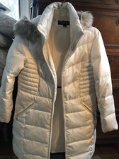 Ellen Tracy white puffer jacket with hood size petite medium