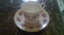 Tasse avec sa soucoupe