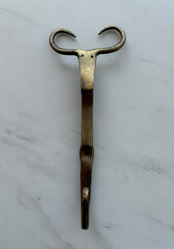 Cintre crochet ancien finition