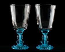 2 Grands Verres Anciens Pied Bleu Décor de Coquillage 19e