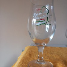 Ancien verre daté 1997 bière