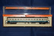 ARNOLD N VOITURE VOYAGEURS