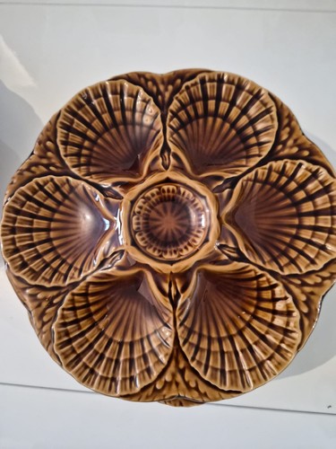 Ensemble assiettes à - de,
