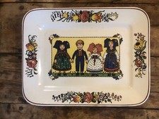 porcelaine française, Sarreguemines, grand plat carré Hansi, annales