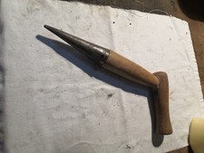 Beau plantoir ancien en bois et acier . Jardin. Longueur 30 cm