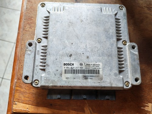 Calculateur moteur renault - calculateur,