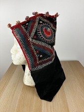 Coiffe Ethnique 1920 brodée main pour décoration film vintage ancien antique