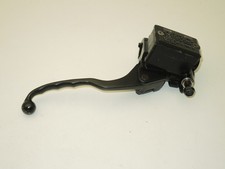 Maitre cylindre frein avant