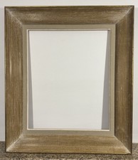 Cadre ancien 8F en bois moulé