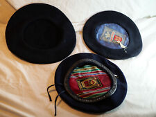 CHANTIER DE JEUNESSE collection COURNOL 3 bérets dont insigne métallique - WWII