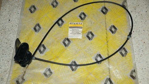 Tirette câble ouverture capot
