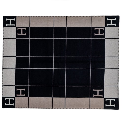 Auth hermes avalon iii throw - ,