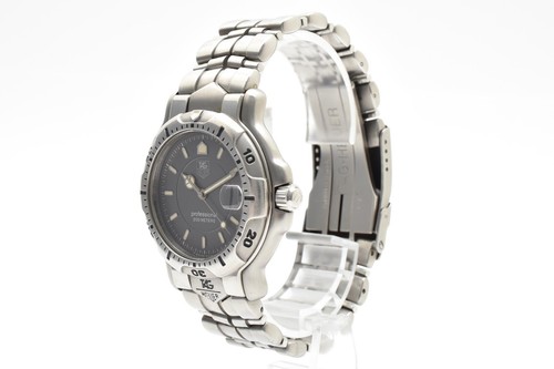 Presque comme neuve montre - comme, neuve]