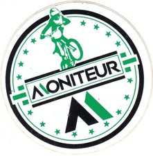 Autocollant  MONITEUR VTT  -