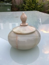 Boîte En Onyx 11 Cm Diamètre 10,5 Cm De Haut 