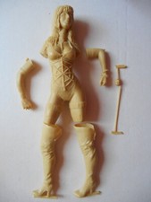 FIGURINE PIN UP DOMINA KIT