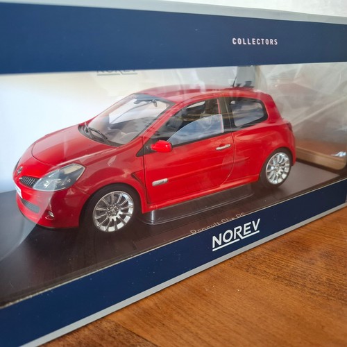 Renault clio rouge toro - 3,