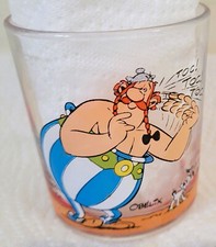 Ancien Verre à Nutella publicitaire Obelix/ haut 8.5 diam 7.8 cm