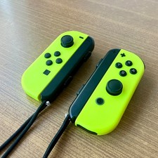Lot 2 Manettes Joy-cons Officielles Nintendo Switch TBE Jaune Néon !