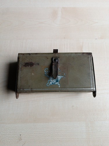 Ancienne boite outils - a,